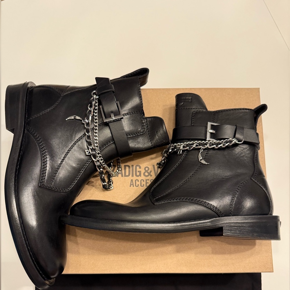 Zadig & Voltaire
Laureen Zip Boot.